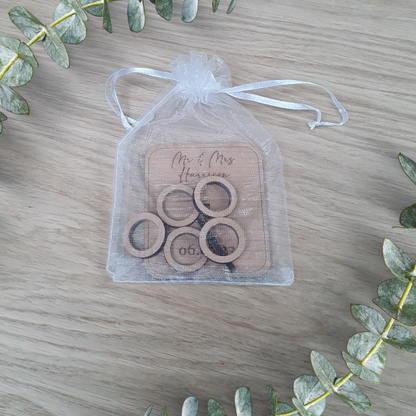 Ring toss style wedding favours!